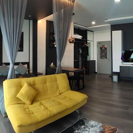 Sari Homestay Vista Bangi With Wi-Fi And Netflix Екстер'єр фото